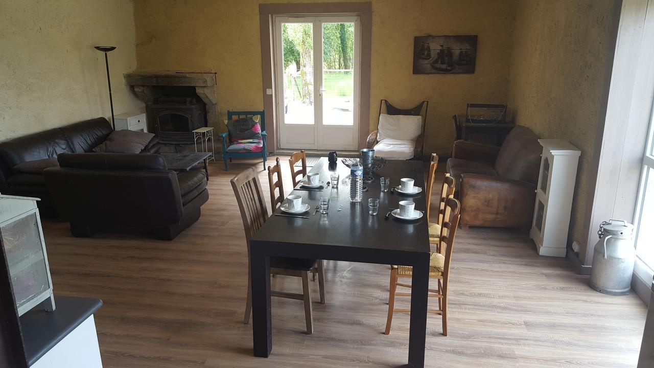 Hôtel Domaine de l'Etanchet à Saint-Hilaire-le-Vouhis Extérieur photo